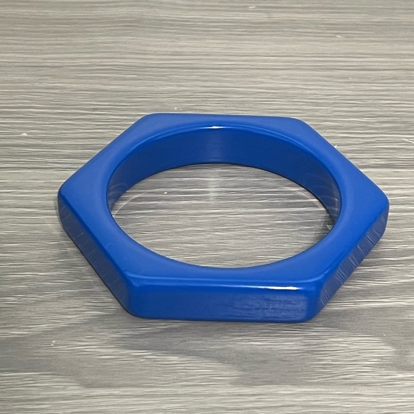 Vintage Blue Plastic Bangle Bracelet With Octagon Shape - Picture 2 of 6